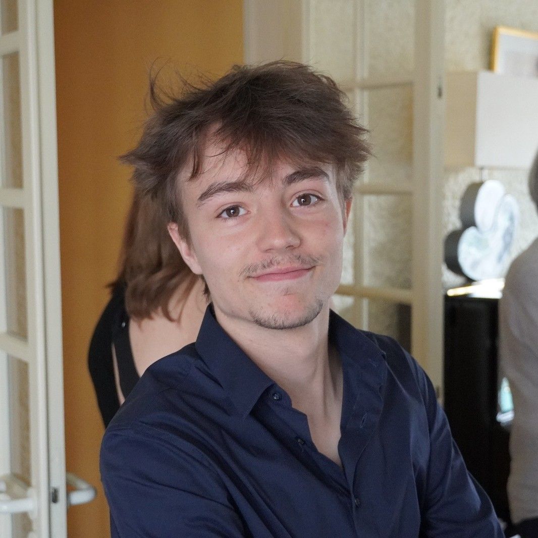 Photo 1