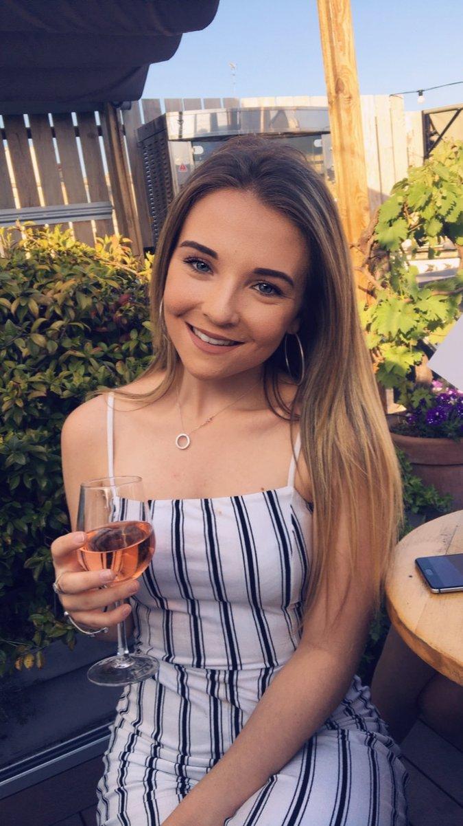 Chloe L.