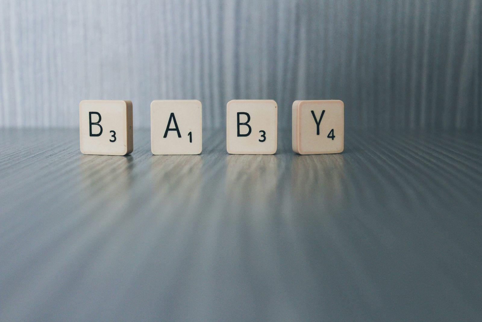 Combien payer une babysitter en 2026 ? Les tarifs réels par ville